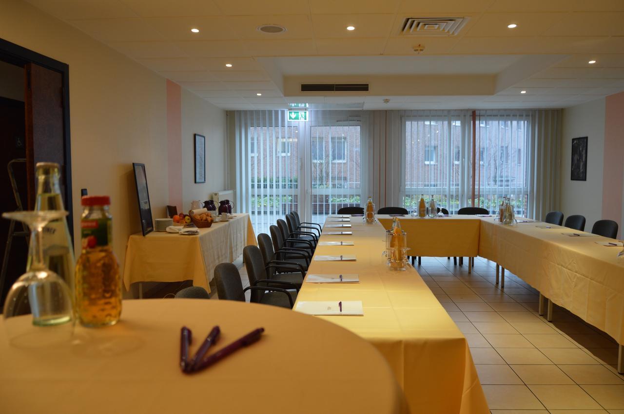 טרויסדורף Hotel Primula מראה חיצוני תמונה
