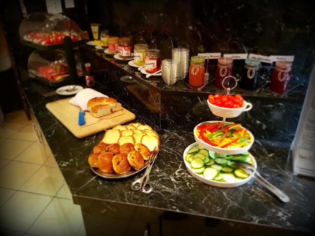 טרויסדורף Hotel Primula מראה חיצוני תמונה