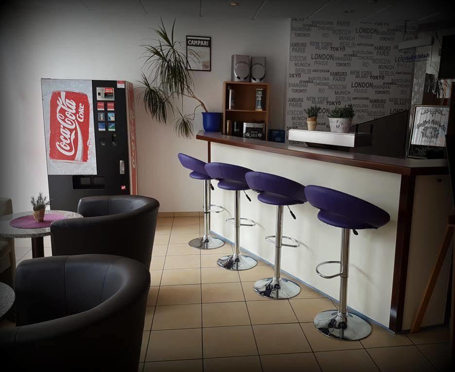 טרויסדורף Hotel Primula מראה חיצוני תמונה