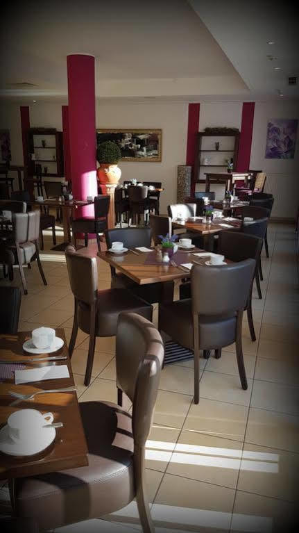 טרויסדורף Hotel Primula מראה חיצוני תמונה