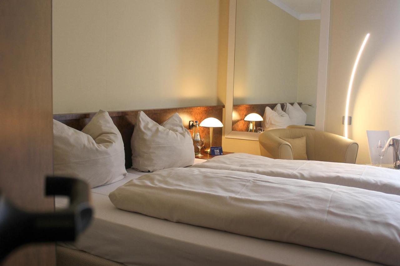 טרויסדורף Hotel Primula מראה חיצוני תמונה