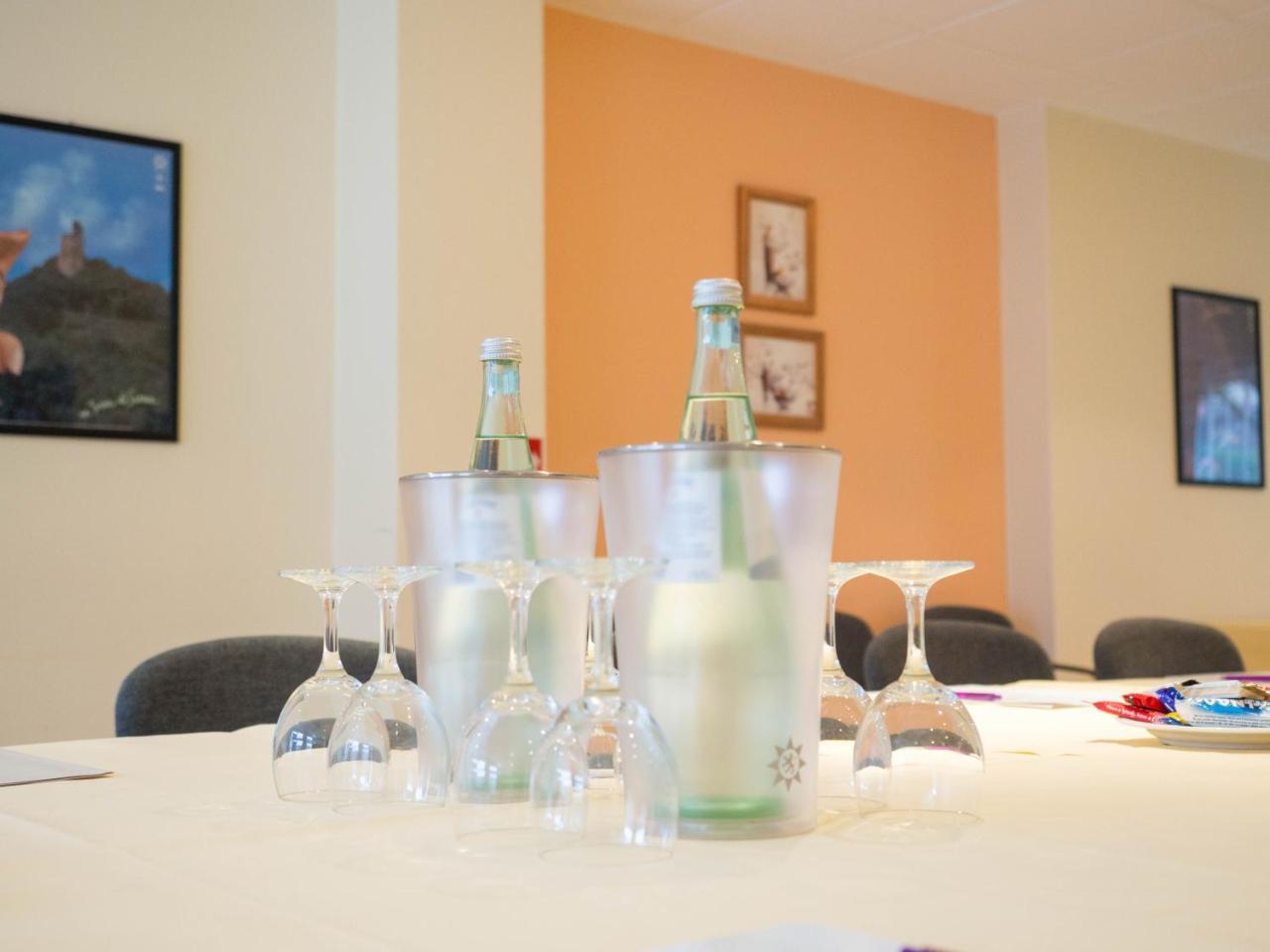 טרויסדורף Hotel Primula מראה חיצוני תמונה