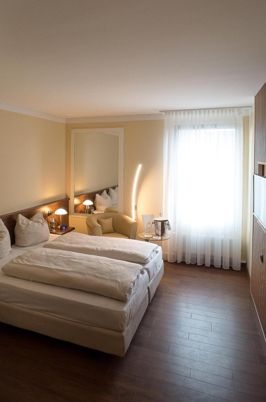 טרויסדורף Hotel Primula מראה חיצוני תמונה